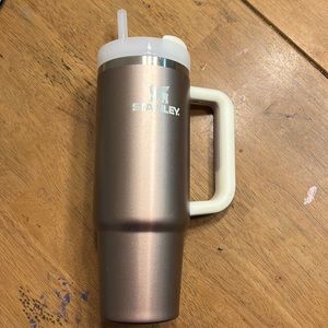 30 ounce Stanley